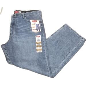 Wrangler Mens Jeans Five Star Relaxed Fit Flex 38x32 Light Wash Denim - NWT NEW